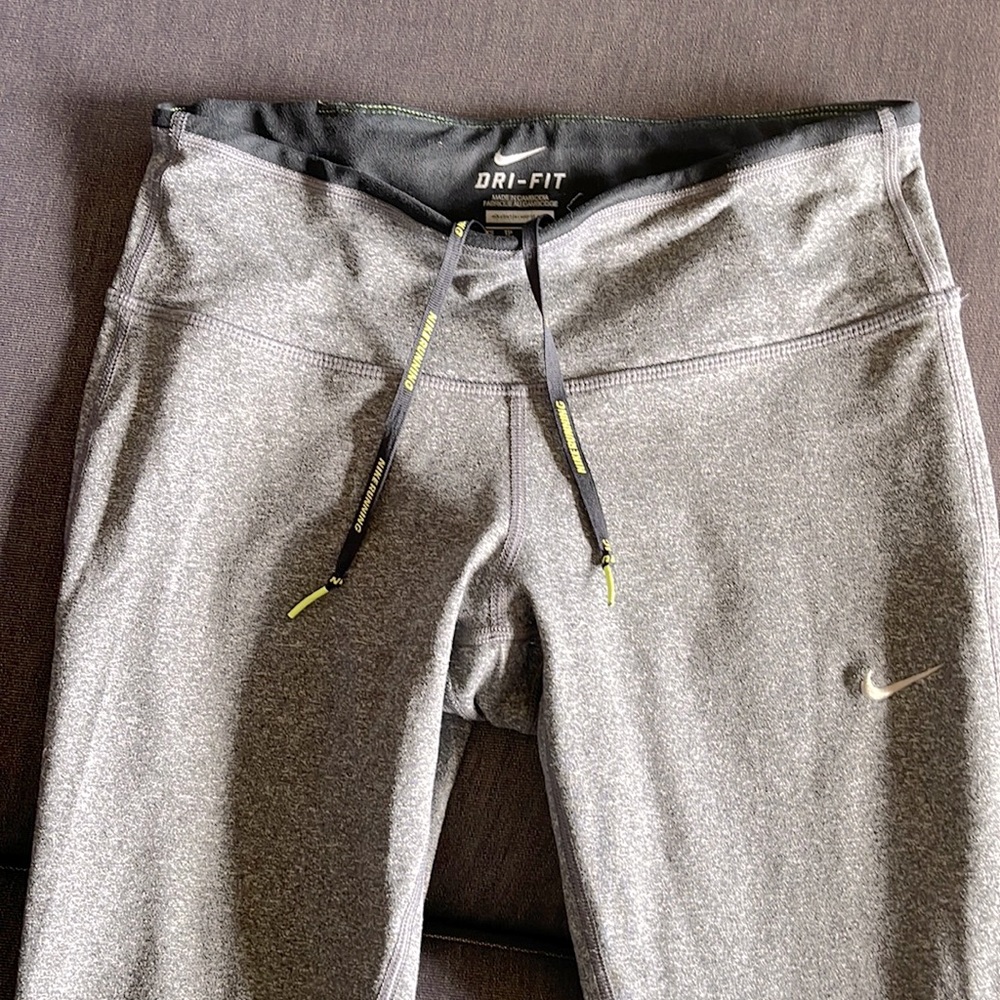 Nike Women’s Dri-Fit Running Leggings Capri - Picture 2 of 4